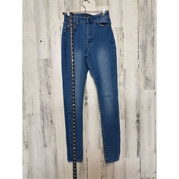 Fashion nova high rise skinny jeans - Picture 6 of 7